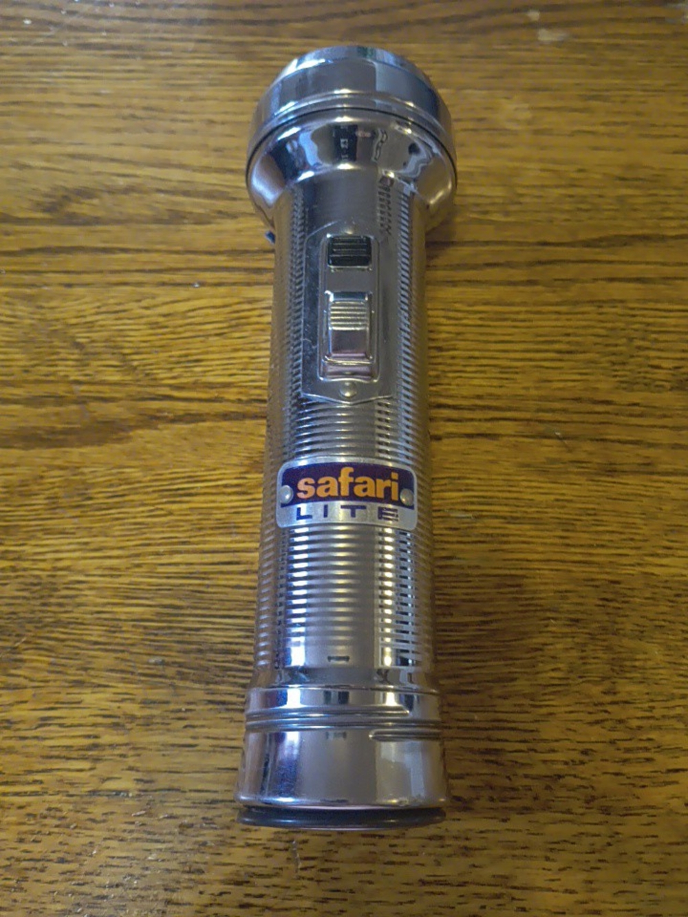 Vintage SAFARI LITE Flashlight Burgess USA WORKS In PRISTINE Shape Beauty RARE